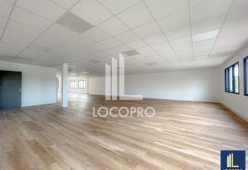 Location bureau Éguilles (13510) - 375 m²