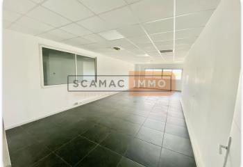 Location bureau Fréjus (83600) - 173 m²