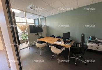 Location bureau Grenoble (38000) - 70 m²