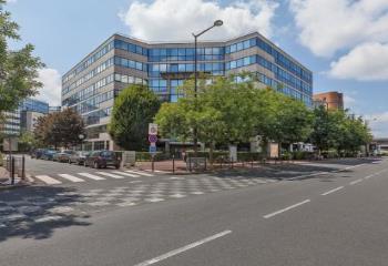 Location bureau Issy-les-Moulineaux (92130) - 3649 m² à Issy-les-Moulineaux - 92130