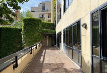 Location bureau Issy-les-Moulineaux (92130) - 171 m²