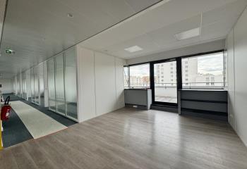 Location bureau Ivry-sur-Seine (94200) - 391 m² à Ivry-sur-Seine - 94200