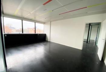 Location bureau Ivry-sur-Seine (94200) - 860 m²