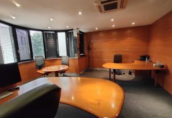 Location bureaux 630 m² divisibles à partir de 30 m² à Jouy-en-Josas - 78350