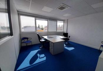 Location bureau Les Essarts-le-Roi (78690) - 482 m² aux Essarts-le-Roi - 78690