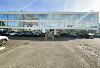 Location bureau Les Ulis (91940) - 1458 m²