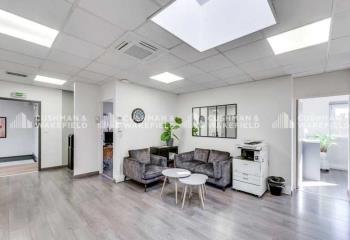 Location bureau Marseille 16 (13016) - 390 m² à Marseille 16 - 13016