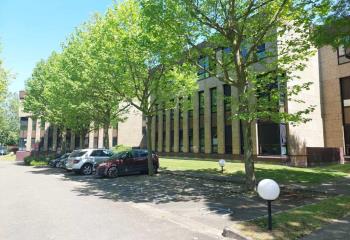 Location bureau Montigny-le-Bretonneux (78180) - 1740 m² à Montigny-le-Bretonneux - 78180