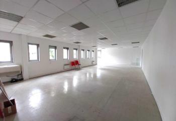 Location bureau Montigny-le-Bretonneux (78180) - 300 m² à Montigny-le-Bretonneux - 78180