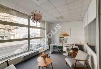 Location bureaux 158 m² non divisibles