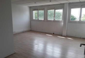 Location bureau Nanterre (92000) - 110 m²