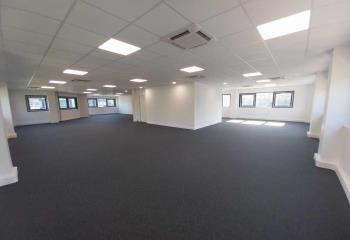 Location bureau Nantes (44300) - 225 m²