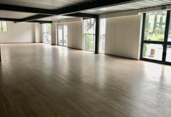 Location bureau NICE (06200) - 223 m² à Nice - 06000