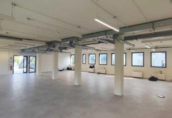 Location bureaux 325 m² non divisibles