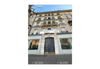 Location bureau Paris 10 (75010) - 3210 m²