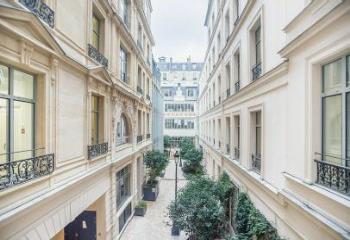 Location bureau Paris 10 (75010) - 996 m² à Paris 10 - 75010