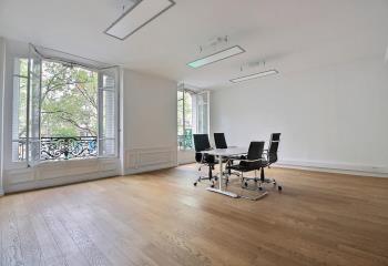 Location bureau Paris 12 (75012) - 113 m²