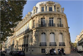 Location bureau Paris 16 (75016) - 2461 m²