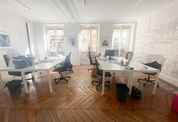 Location bureau Paris 2 (75002) - 160 m² à Paris 2 - 75002