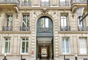 Location Bureaux 770 m² divisibles à Paris 8 - 75008