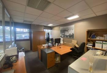 Location bureaux 140 m² non divisibles