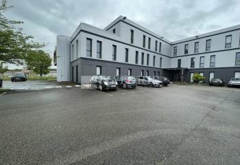 Location bureau Pusignan (69330) - 188 m²