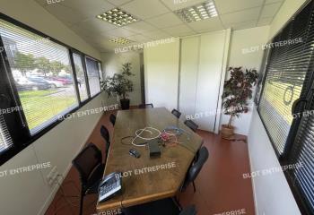 Location bureau Quéven (56530) - 136 m²