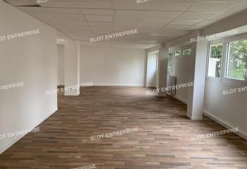 Location bureau Rennes (35000) - 74 m²