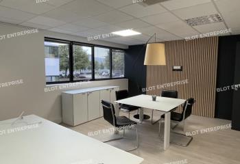 Location bureau Rennes (35000) - 243 m²