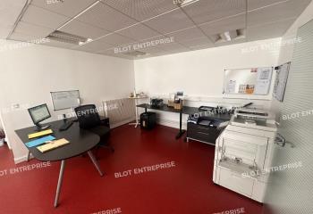 Location bureau Rennes (35000) - 143 m²