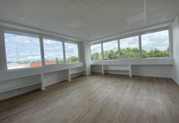 Location bureau Rosny-sous-Bois (93110) - 231 m²