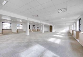 Location bureau Rueil-Malmaison (92500) - 485 m² à Rueil-Malmaison - 92500