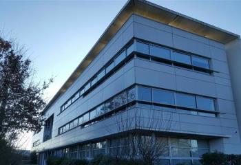 Location bureau Saint-Cyr-sur-Loire (37540) - 3081 m² à Saint-Cyr-sur-Loire - 37540