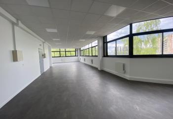 Location bureau Saint-Denis (93200) - 171 m² à Saint-Denis - 93200