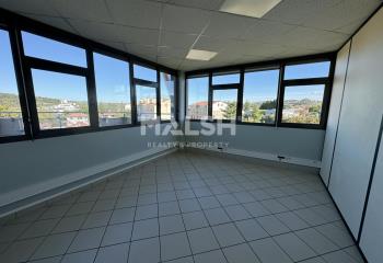 Location bureau Saint-Étienne (42000) - 156 m²