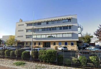 Location bureau Saint-Jean-de-la-Ruelle (45140) - 123 m²