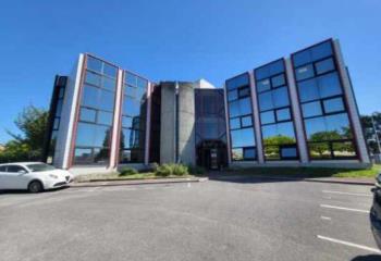 Location bureau Saint-Michel-sur-Orge (91240) - 369 m²