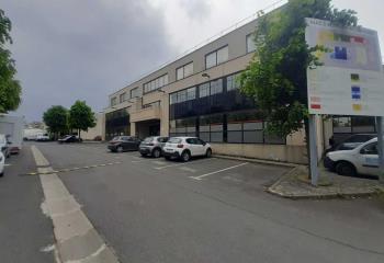 Location bureau Saint-Ouen (93400) - 1812 m²