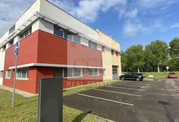 Location bureau Saint-Priest (69800) - 84 m²