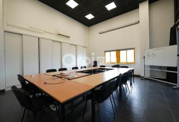 Location bureau Saint-Quentin-Fallavier (38070) - 107 m²