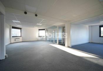 Location bureau Saint-Quentin-Fallavier (38070) - 131 m² à Saint-Quentin-Fallavier - 38070