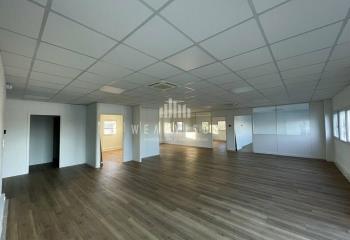 Location bureau Saint-Saturnin (72650) - 135 m²