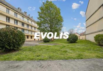 Location bureau Sarcelles (95200) - 153 m²