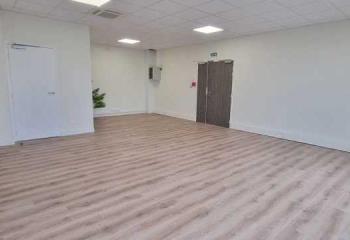 Location bureaux 56 m² non divisibles