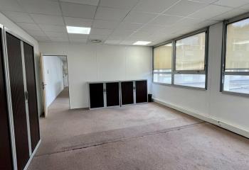 Location bureau Sophia Antipolis (06560) - 68 m²