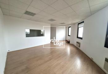 Location bureau Torcy (77200) - 67 m²