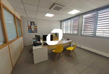 Location bureau Uzès (30700) - 300 m² à Uzès - 30700