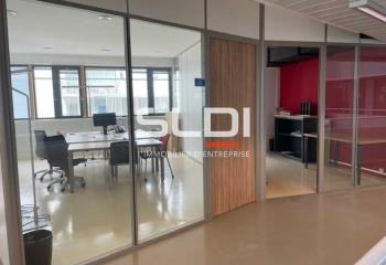 Location bureau Vaulx-en-Velin (69120) - 90 m²