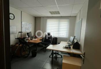 Location bureau Villeurbanne (69100) - 240 m²