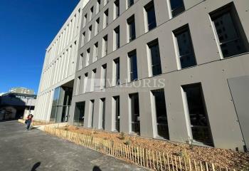 Location bureau Villeurbanne (69100) - 7155 m²